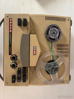 magnetofon Tesla Tranzistor B42 - 1
