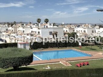 Prodej bytu3+1 s velkou střešní terasou Torrevieja,Španělsko - 1