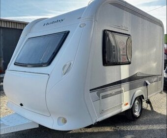 Karavan Hobby De Luxe 350