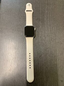 Chytré hodinky Apple Watch SE 2024 GPS