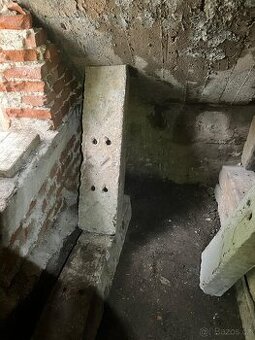 Pražce betonové peníze šetří zpevní schodiště