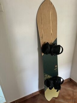 Snowboard, vázání a boty