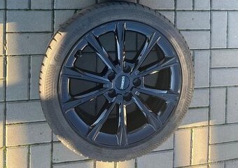 Uplne nove ALU 215/45 R18 na Mazdu,pneu a 4xTPMS
