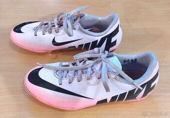Dětské kopačky NIKE Mercurialv velikost 32