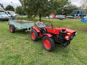 Malotraktor T4K 4x4 + sklápěcí přívěs