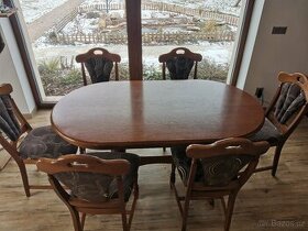 Jídelní stůl a židle