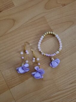 Set náramku a náušnic se střapečky - lila