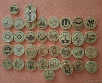 TURISTICKÉ ZNÁMKY - VELKÝ VÝBĚR - KUS 30,- KČ