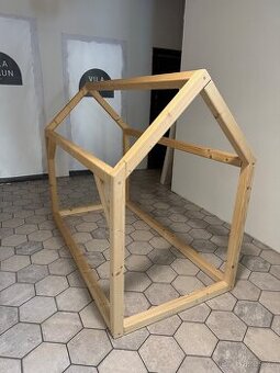 Dětský dřevěný  domeček