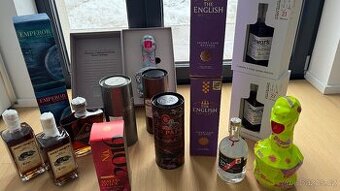 Sbírka rumů ,whisky a malinovce