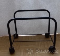 Vozík, pojízdný stojan, kolečka, pod počítač, PC, kovový