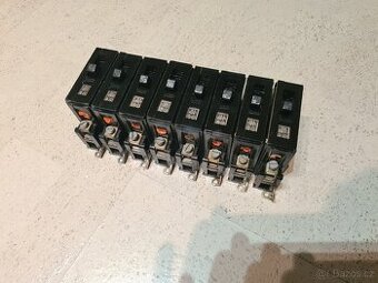 Historické jističe SEZ