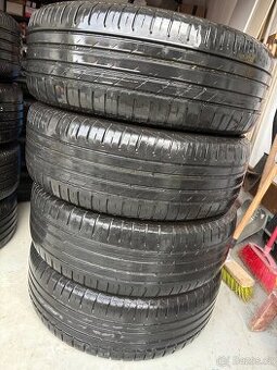 Nokian Wetproof SUV 225/60 R18 letni