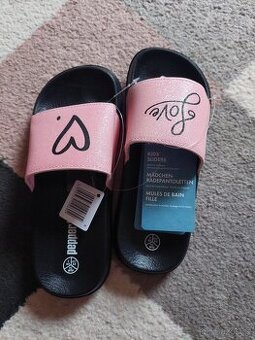 NOVÉ dívčí tenisky dívčí pantofle vel. 34