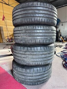 Pirelli P Zero 2ks 275/35/19 a 2ks 245/40/19 - letni