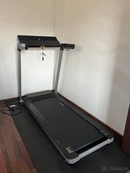 běžecký pás “Compact RUN 100”