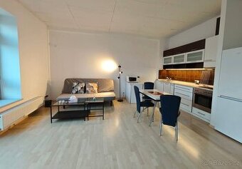 Pronájem bytu 1+kk 42 m² Českomoravská, Praha 9