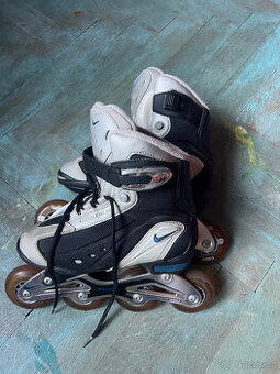 Kolečkové brusle NIKE, vel. 36,5