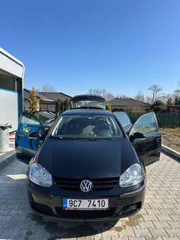 Volkswagen Golf V