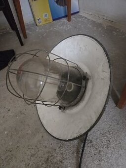 Retro stodolní lampa