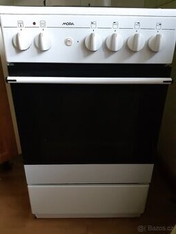 Plynový sporák Mora s elektrickou troubou