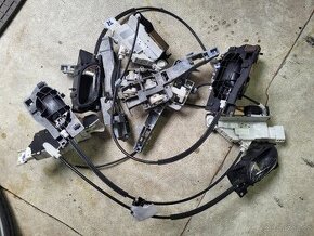 Kompletní zámky včetně vnějších a vnitřních klik Peugeot 407