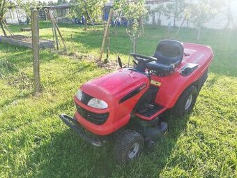 Zahradní traktor Jonsered (Husqvarna)