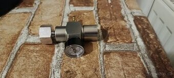 Regulátor tlaku v láhvi CO2 s adaptérem - 1