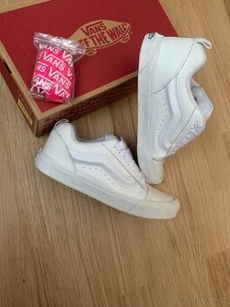 Vans knu skool