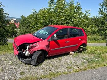 Ford fiesta na náhradní díly