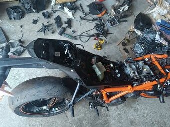 KTM 1290 Super Duke R 2022