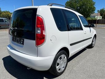 ŠKODA ROOMSTER 1. 6 MPI SERVISNÍ KNIHA
