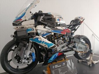 42130 BMW M 1000 RR
