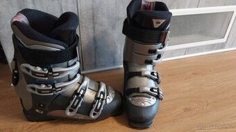 Dámské lyžaŕské boty Nordica 39