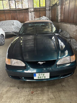 FORD MUSTANG GT CONVERTIBLE