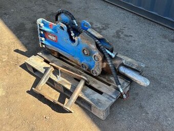 Bourací kladivo značky Vistraini VHX 400, hmotnost 400 kg