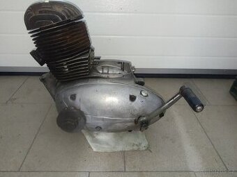 Motor Jawa pérák