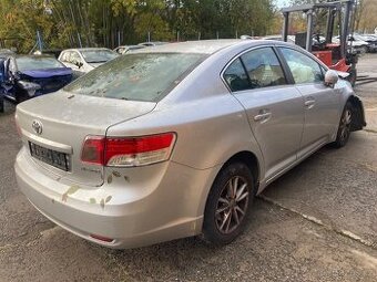 Toyota Avensis T27 1.8 VVT-i 108 kW 2010 sedan