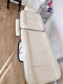 Kosmetické elektrické lehátko