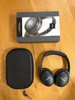 BOSE QuietComfort 45 černá