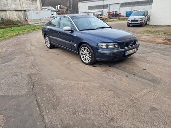 Volvo S60 2,4benzin 125kw 2001 nova stk