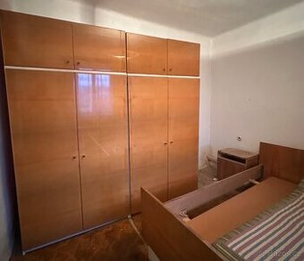 Starý nábytek retro styl