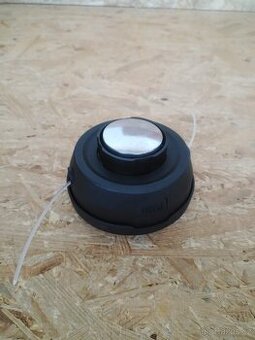 Strunová hlava pro křovinořezy M10