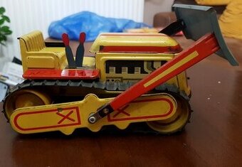 staré hračky : pásový buldozér KDN s kľúčikom