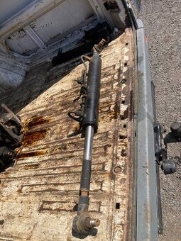 Hydraulický válec pro posilovač řízení-univerzální použití