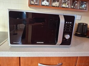 Mikrovlnná trouba Samsung