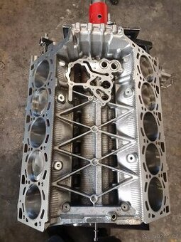 Koupím blok motoru na výrobu stolu