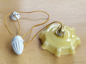 Hezký starý stahovací lustr / stahovačka s dobovým stínidlem