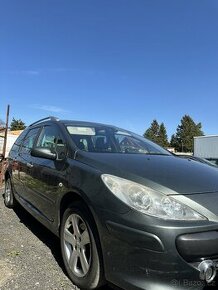 Peugeot 307 - 1