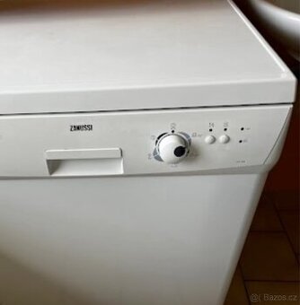 Myčka nádobí Zanussi-60 cm
